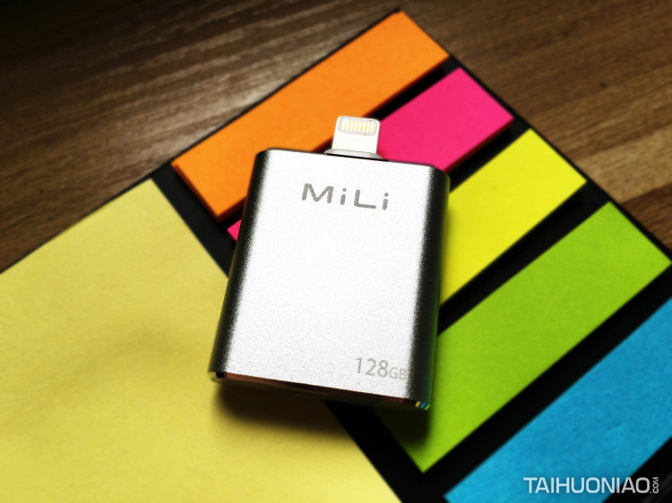 蘋果iPhone 16G內(nèi)存不夠用?MiLi iData Pro智能U盤